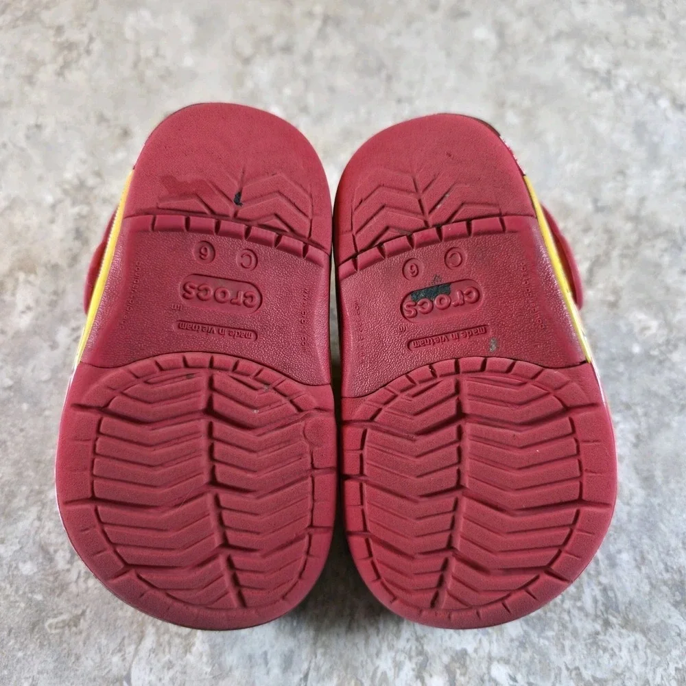 Crocs Lightning McQueen Red Disney and Pixar Cars Kids Clog Size C6 *No Lights.